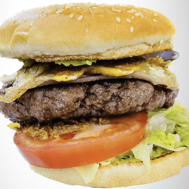 Hamburguesa completa con huevo y patatas